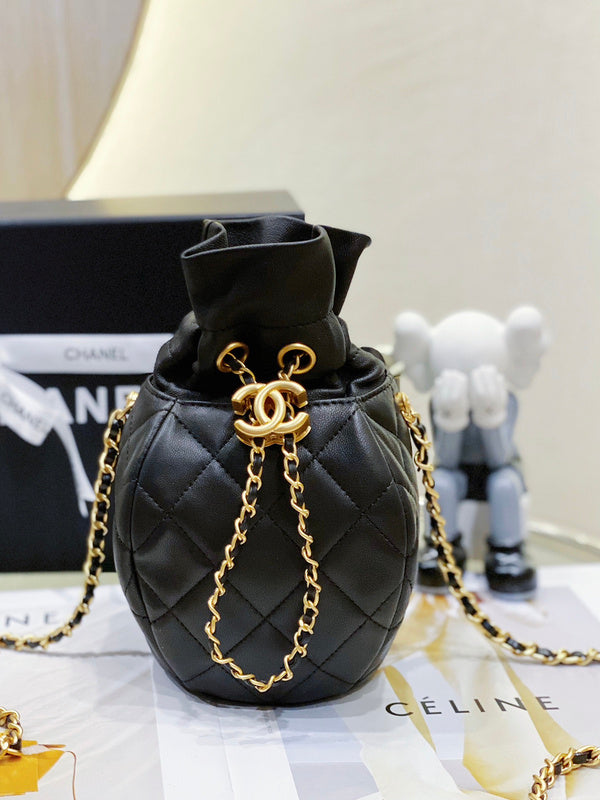  spacious purse view 2