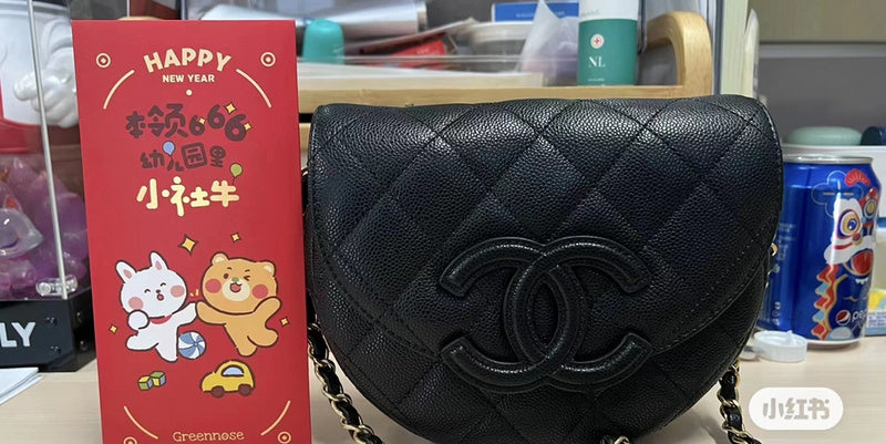  mid purse view 10