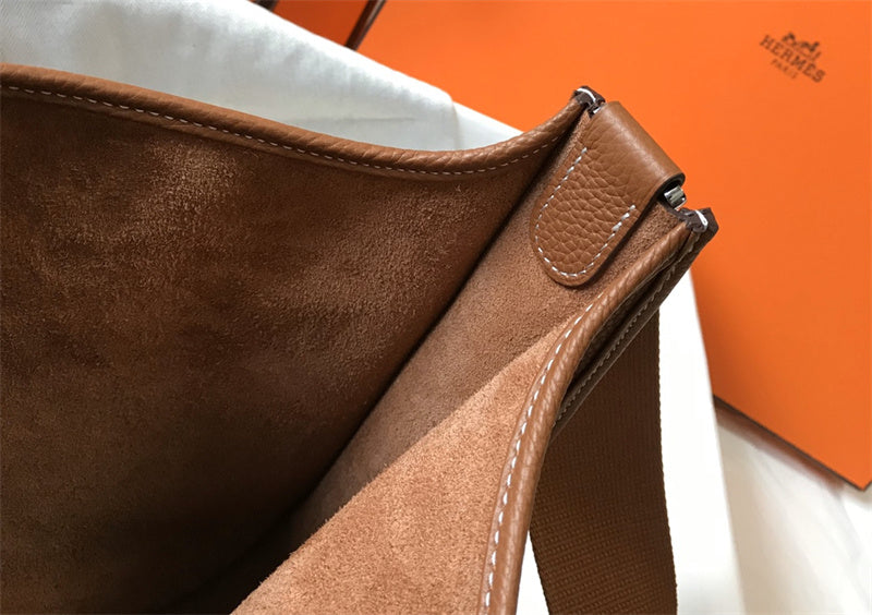 Contemporary handbag styled for everyday wear