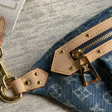  shoulder bag close-up of hardware and finish