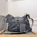 Zivas Charm Refined Structure Fashion Handbag (Timeless Wardrobe Addition) – Detail View
