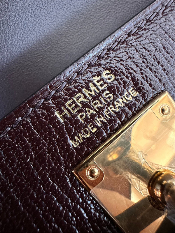  effortless satchel detail view showing craftsmanship 8
