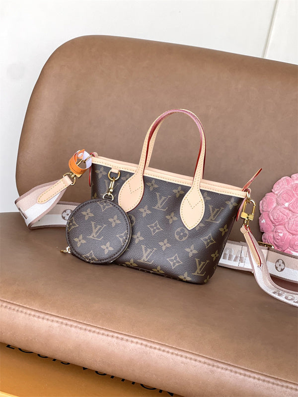  modern carryall bag detail view showing craftsmanship