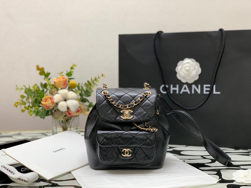  women's handbag, compact design, view 3