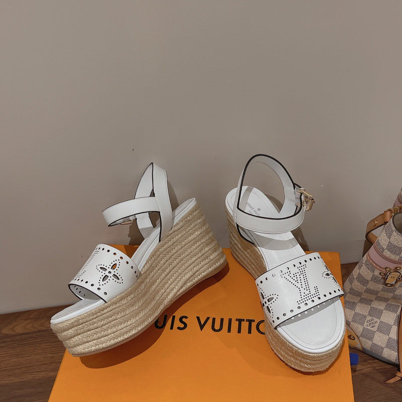 Louis Vuitton shoes Style 356 - sole and craftsmanship detail (additional angle)