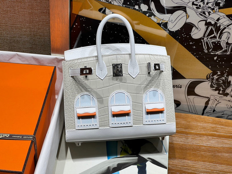 Interior view of everyday-ready premium bag