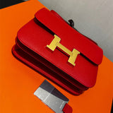  carryall bag close-up of hardware and finish