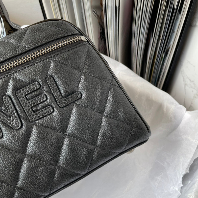  women's handbag, mid design, view 9