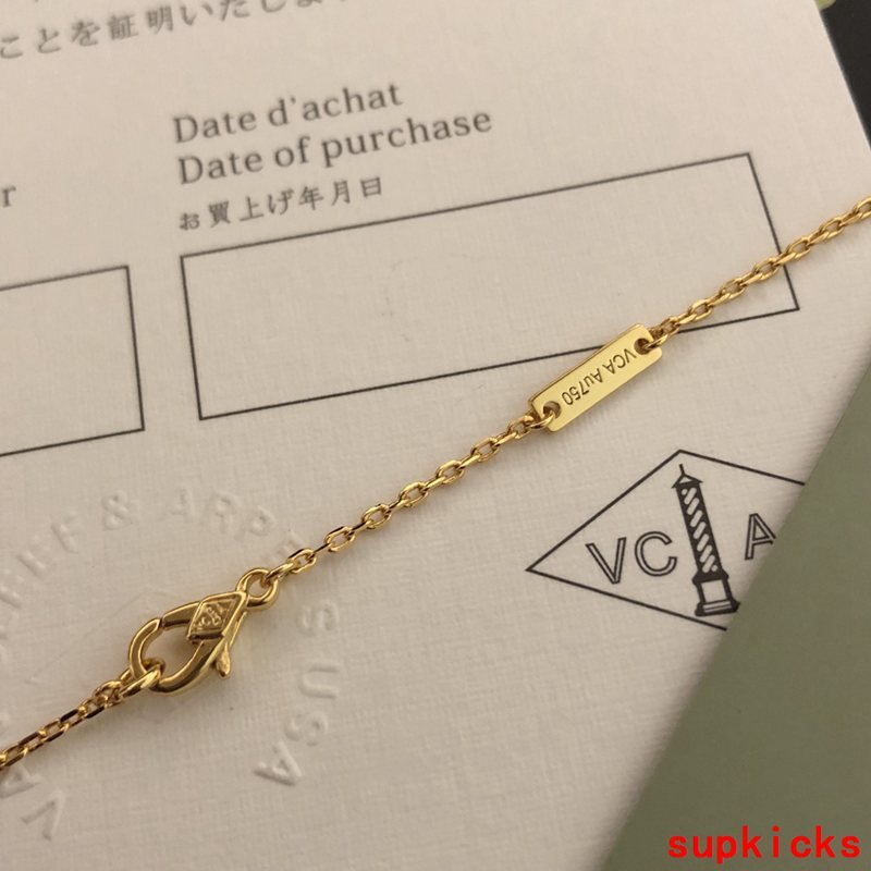 Close-up detail view of Van Cleef & Arpels unisex jewelry piece