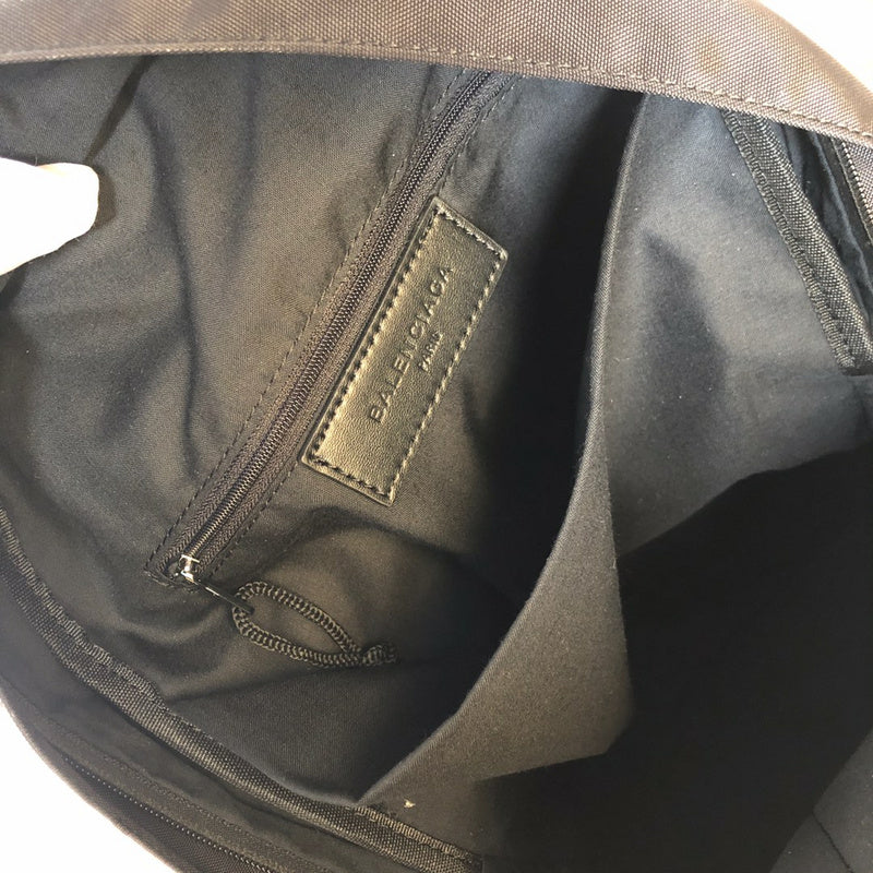 Close-up detail of statement polished women's handbag – women's everyday handbag