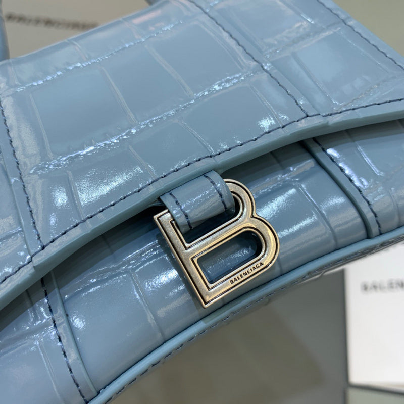 Timeless Premium PU Leather Handbag - Chic Everyday Appeal | Women's Luxury Handbag #488 - interior view (image 6) of designer-inspired handbag
