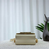  effortless everyday bag detail view showing craftsmanship