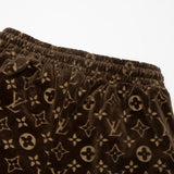 Full styled look of Louis Vuitton cotton t-shirt with label-forward styling