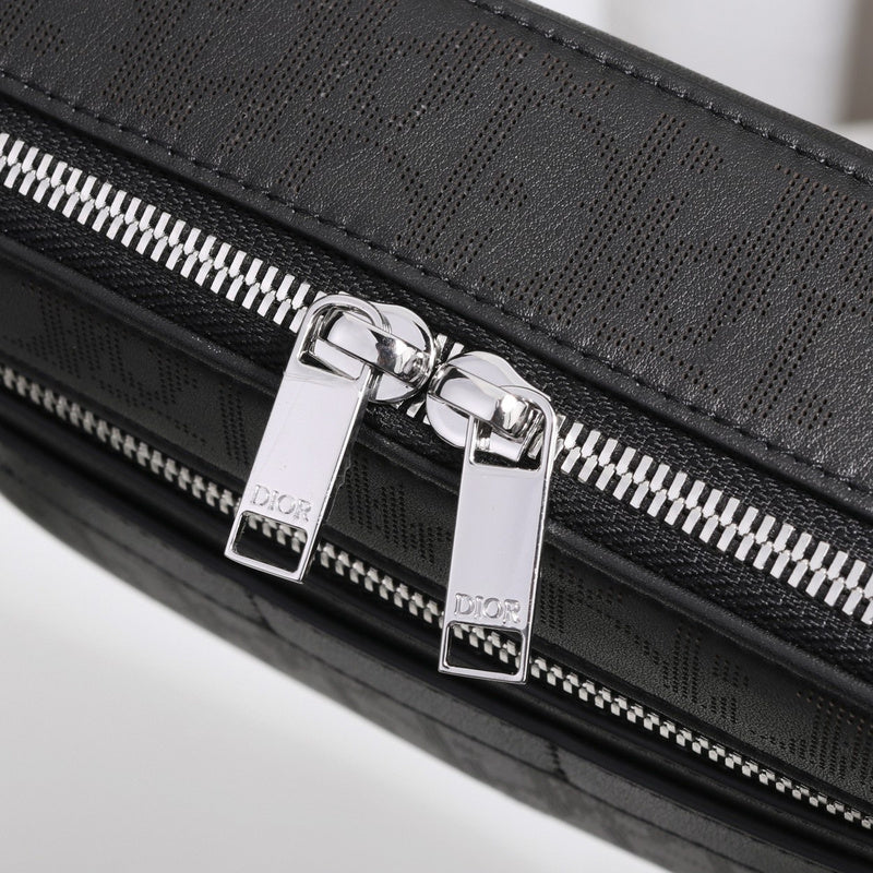 Handle and strap detail of premium statement women's handbag – women's designer-style accessory