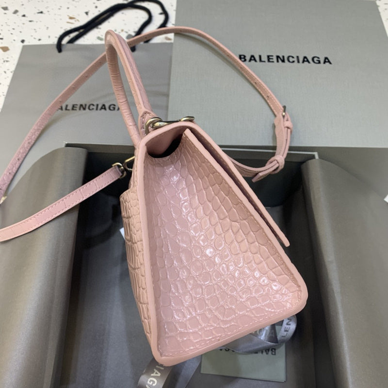 Zivas Charm Refined Structure Premium Handbag (Premium Everyday Carry) – Back View