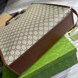 Handle and strap detail of sleek everyday-luxe women's handbag – women's everyday handbag