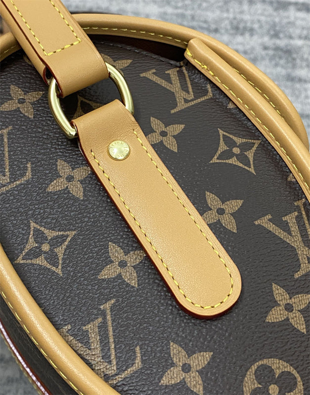  tailored structured bag detail view showing craftsmanship 8