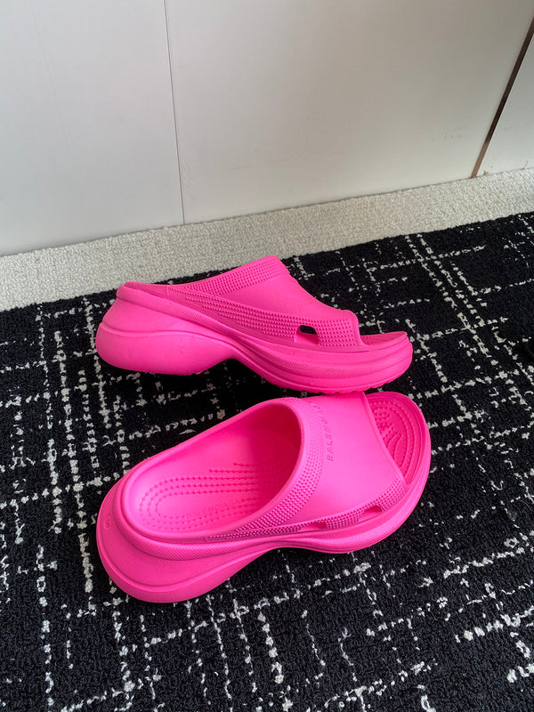 Zivas Charm Signature Style Designer Sandals (All-Day Wearable Design) – Interior View