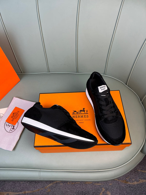 Hermes shoes Style 079 - sole and craftsmanship detail