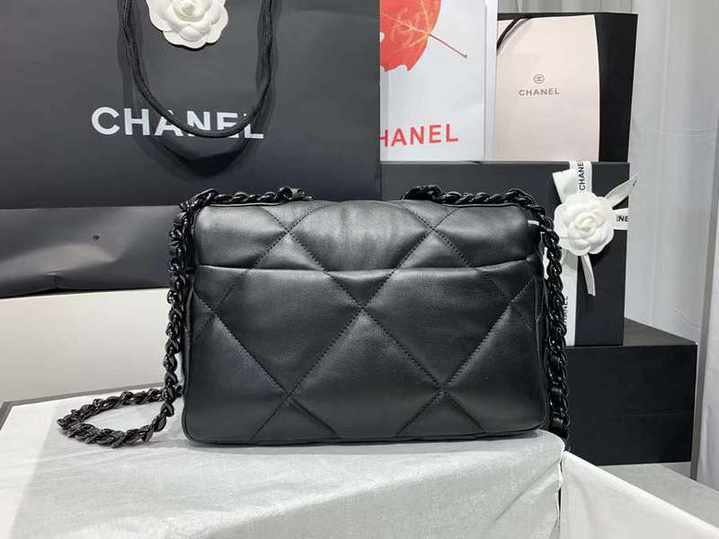 Zivas Charm Modern Minimalist Look Designer Handbag (Thoughtfully Structured Design) – Styled Look