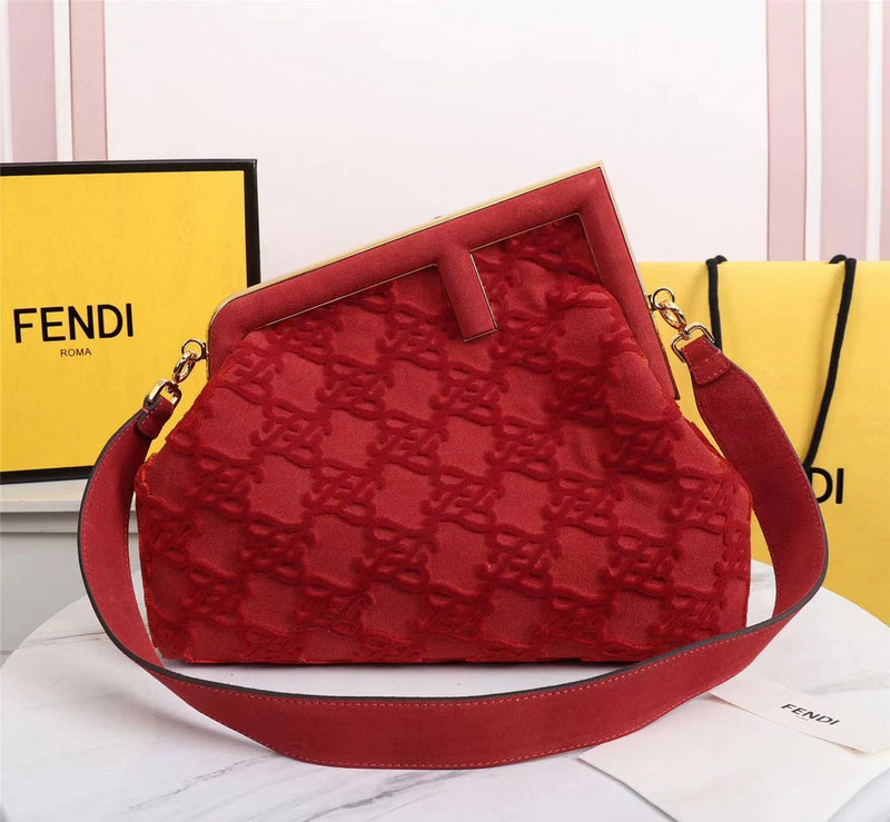 Ziva's Charm handbag – front view (Standard Size)
