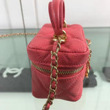 Zivas Charm Modern Minimalist Look Fashion Handbag (Effortless Style Upgrade) – Close-Up Detail
