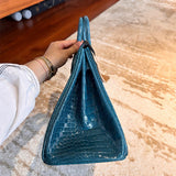  Timeless tote bag carried on shoulder 10