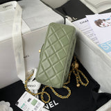 handbag, compact everyday style, image 5