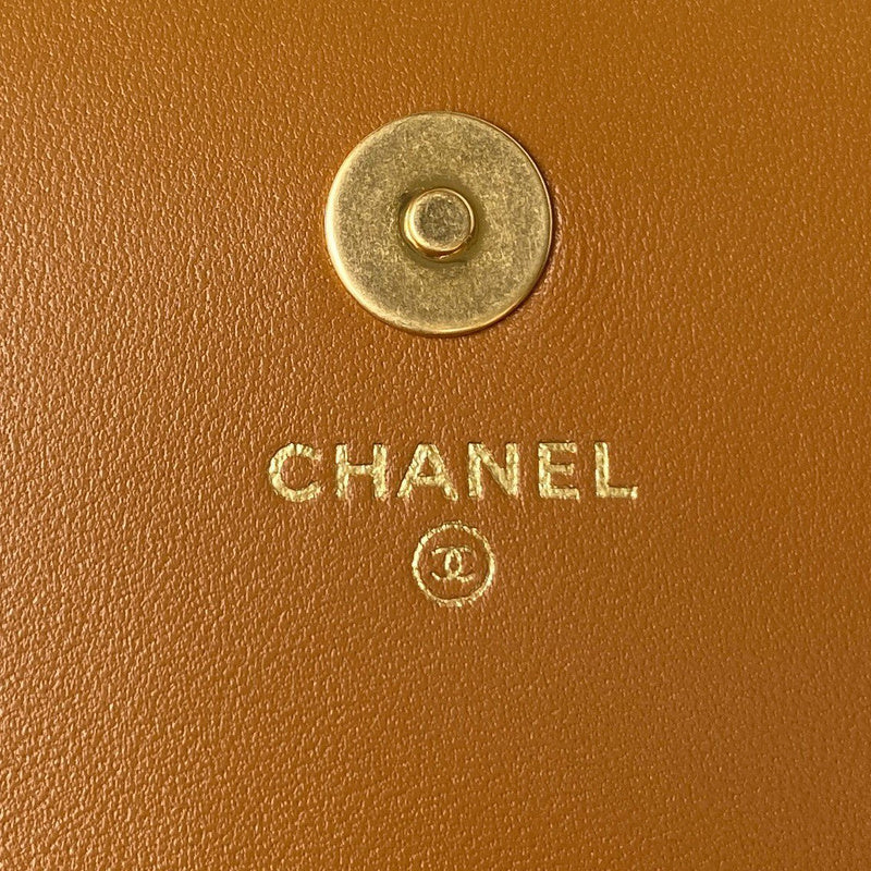 Ziva's Charm handbag – product shot (one versatile size)