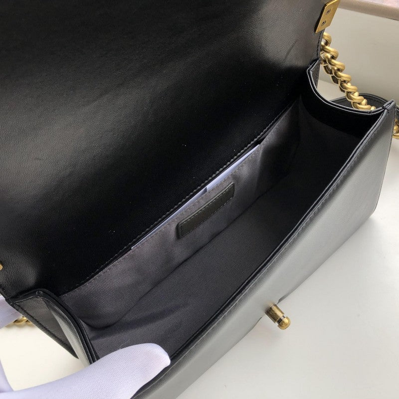  women's handbag, mid design, view 9