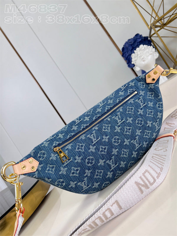  graceful structured bag styled with outfit