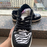 Nike Men's & Women's Premium Athletic Sneakers — Style 199 interior view