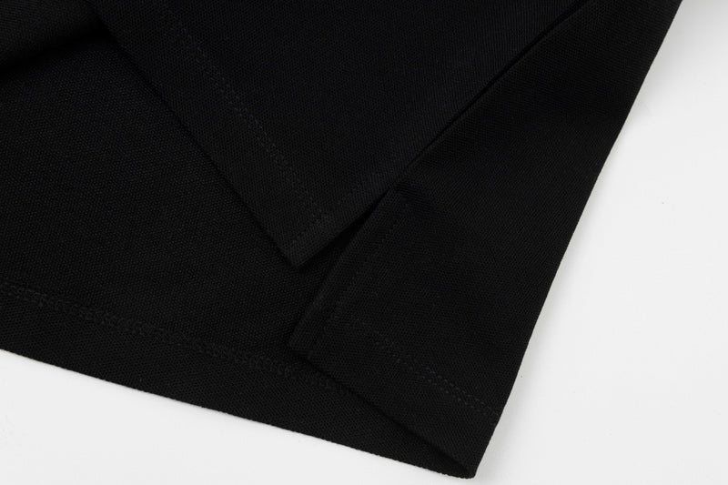 Side profile of Polo cotton polo shirt with logo-detail design