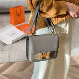 Streamlined bag women's premium everyday handbag