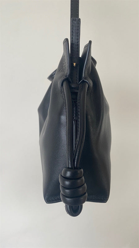 Ziva's Charm handbag – interior view (23cm*18cm*9cm)