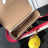 Side profile of everyday-luxe elevated women's handbag – women's designer-style accessory
