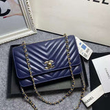 Zivas Charm Sleek Silhouette Fashion Handbag (Everyday Luxury Essential) – Lifestyle Shot