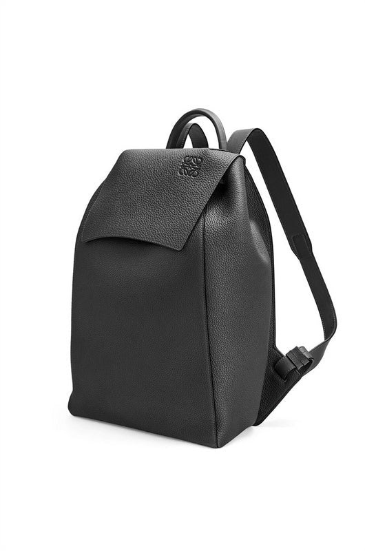 Ziva's Charm handbag – carry view (41cm*31cm*24cm)