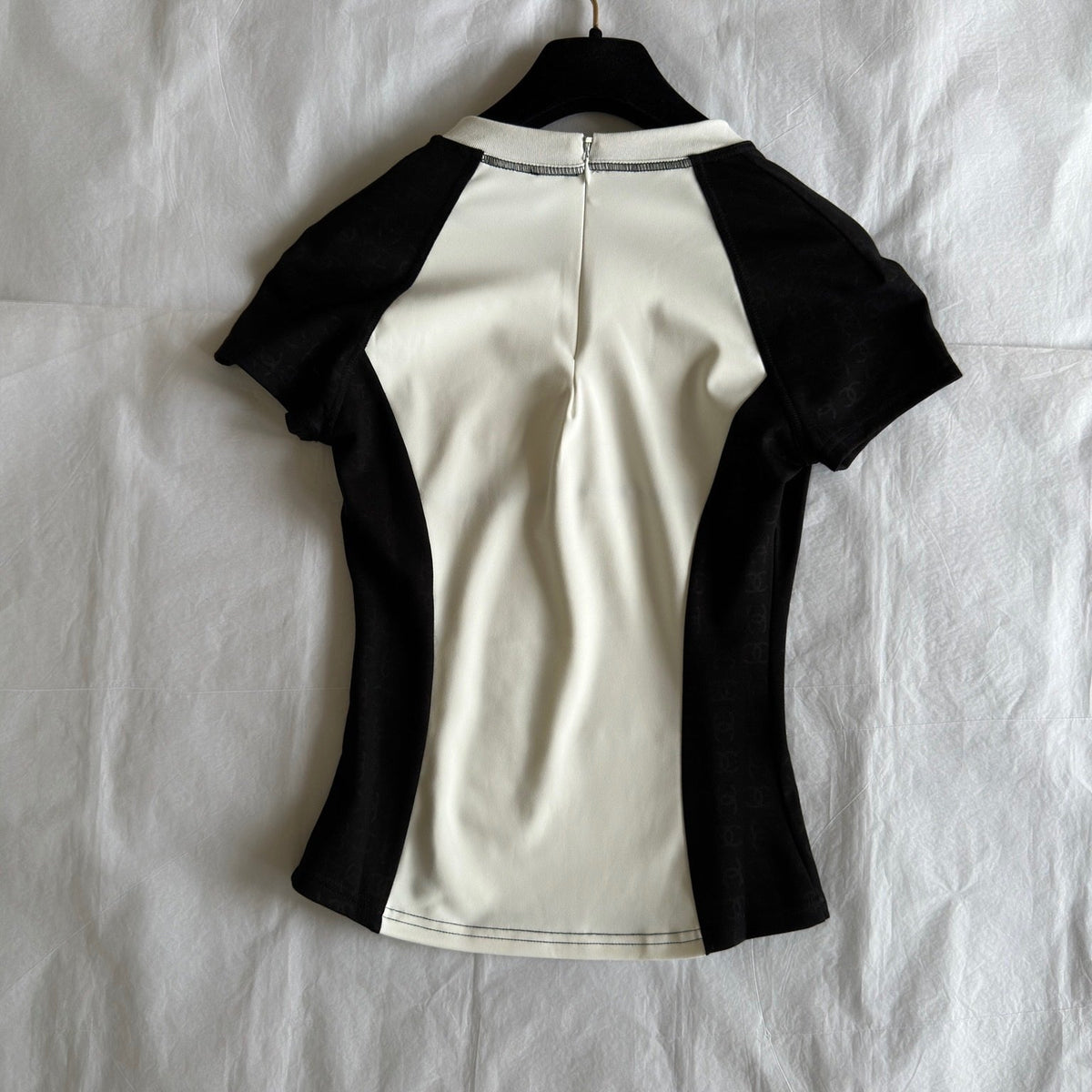 Chanel T-Shirt – luxury designer piece at Bellvora