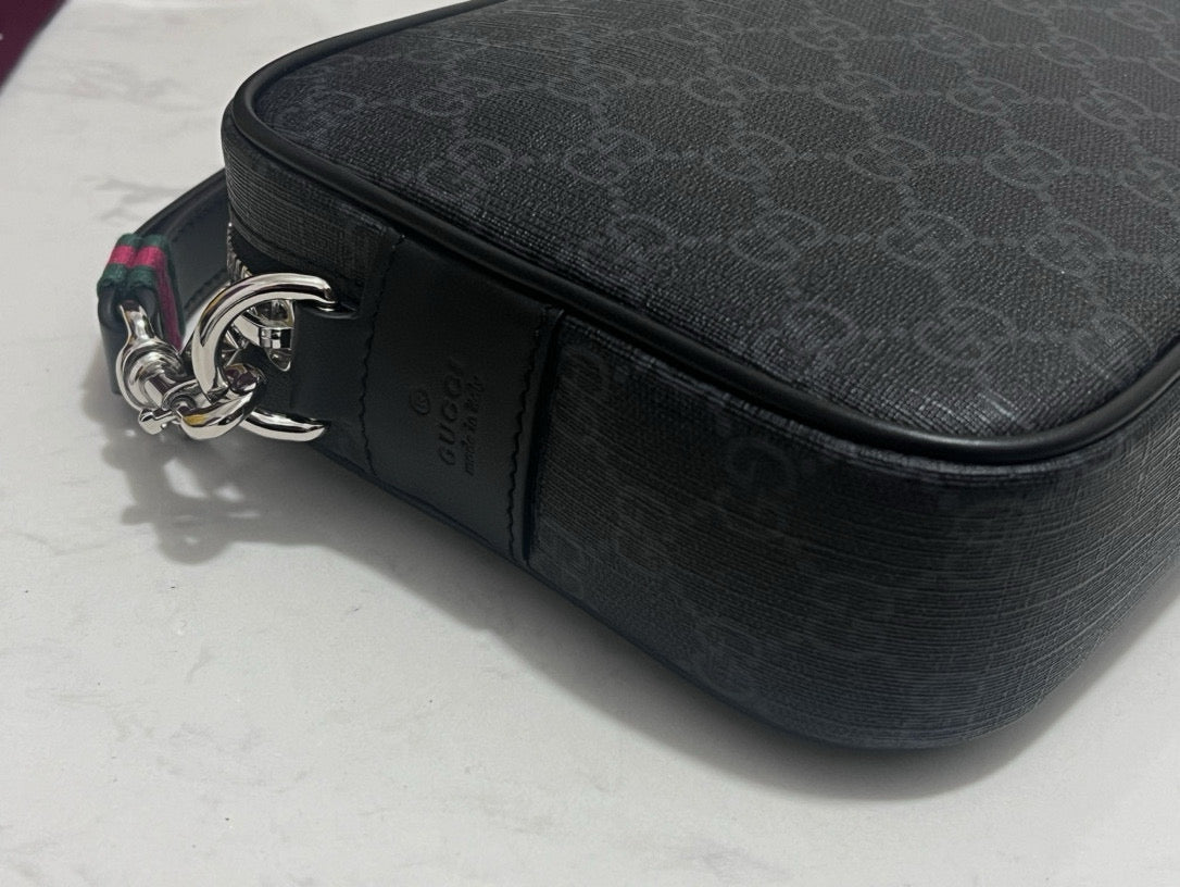 Gucci Pouch – luxury designer clutch pouch at Bellvora
