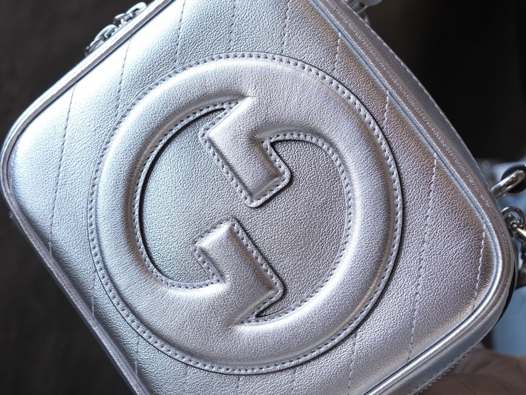 Gucci Blondie Top Handle Bag – luxury designer top handle bag at Bellvora