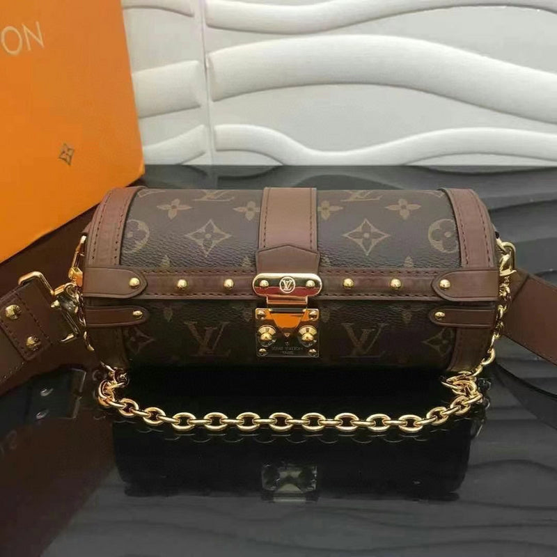 Side profile of polished structured women's handbag – women's everyday handbag