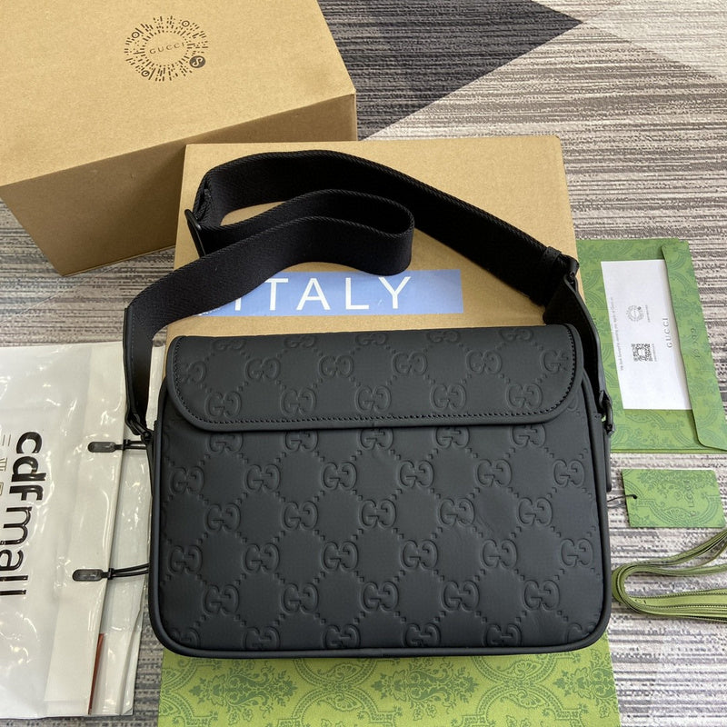 Side profile of polished chic women's handbag – women's statement bag