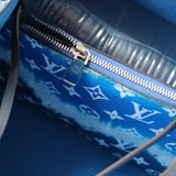 Side profile of structured modern women's handbag – women's everyday handbag
