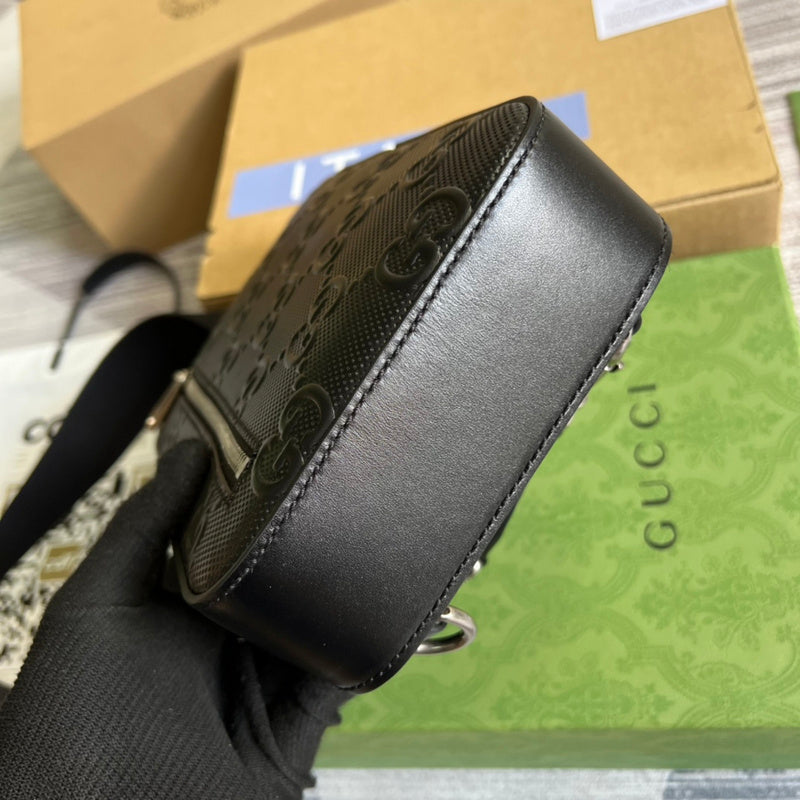 Styled lifestyle shot of structured chic women's handbag – women's luxury accessory