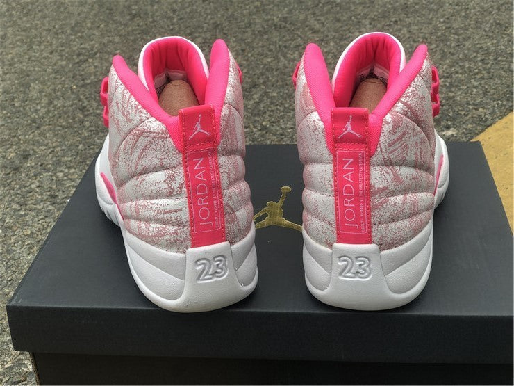Nike Men's & Women's Premium Casual Sneakers — Style 148 close-up view
