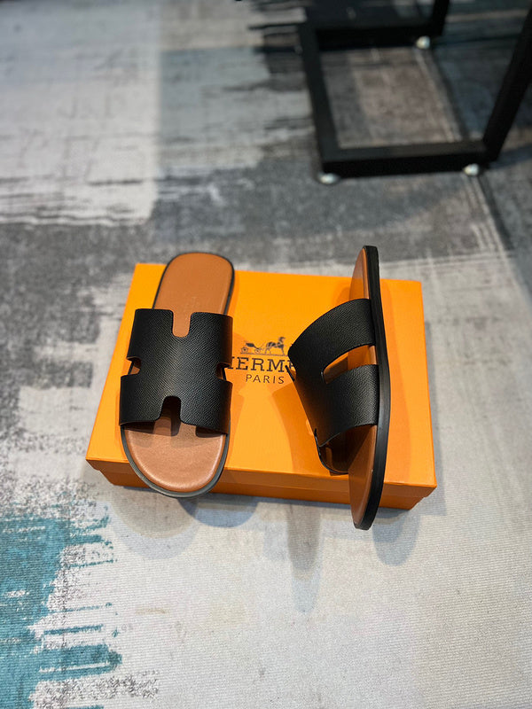 Hermes shoes Style 018 - top view showing design