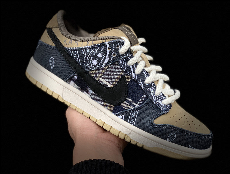 Nike Men's & Women's Premium Designer Sneakers — Style 022 angle view