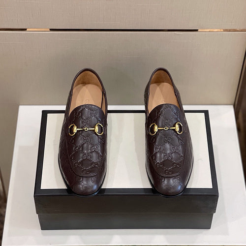Gucci stone beige luxury sneakers view 11 classic court silhouette
