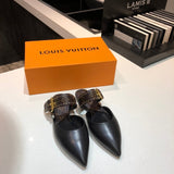 Louis Vuitton shoes Style 204 - close-up of bold signature style